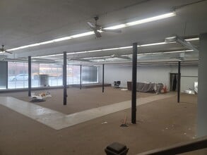 2522 E Truman Rd, Kansas City, MO for lease Interior Photo- Image 2 of 10