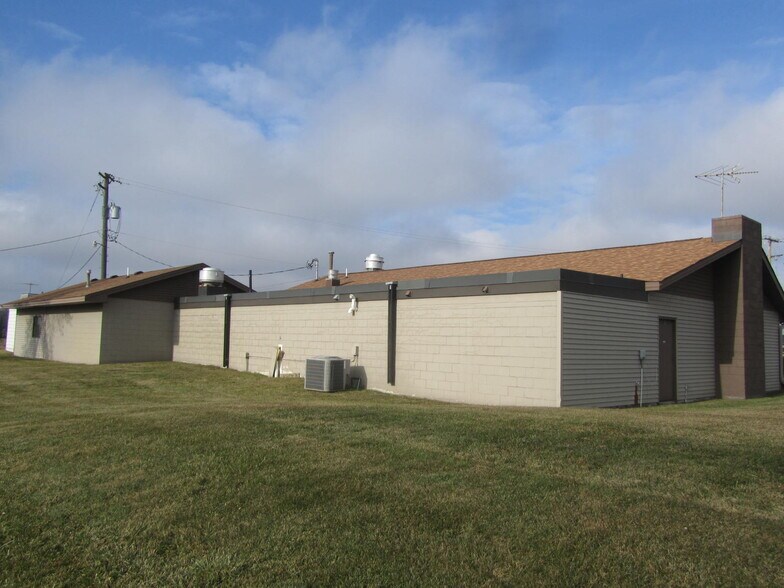 4425 Highway 55, Medina, MN à vendre - Photo du bâtiment - Image 3 de 19
