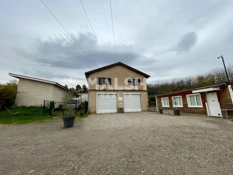Local d'activités dans Saint-Genis-Laval à vendre Photo du bâtiment- Image 1 de 20