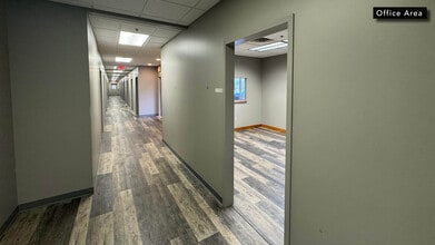 2395 Rock Rd, Ashland, OH for sale Interior Photo- Image 2 of 11