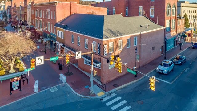 29-35 Baltimore St, Cumberland, MD à louer - Photo du bâtiment - Image 1 de 9