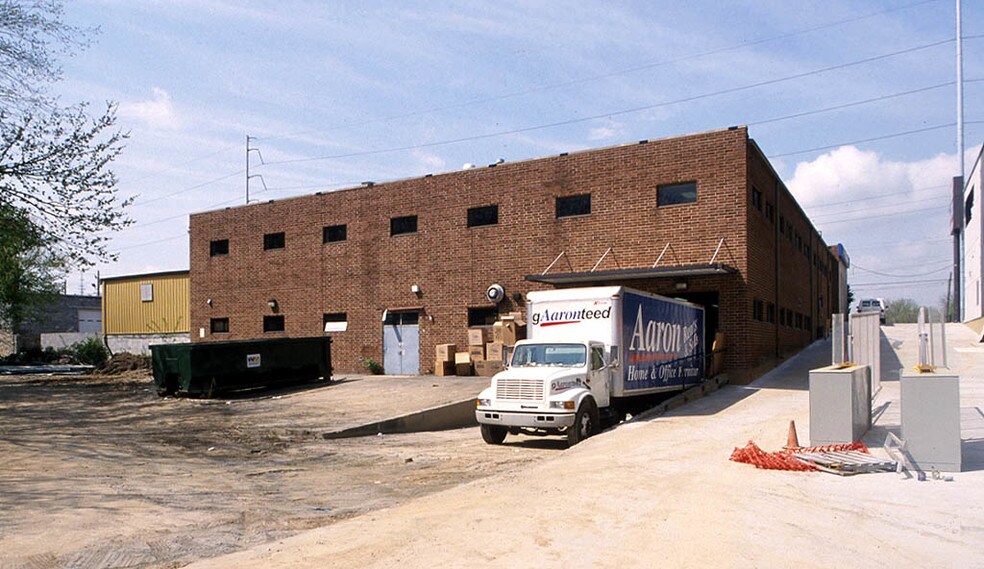 2173 Piedmont Rd NE, Atlanta, GA à louer - Photo du bâtiment - Image 3 de 3