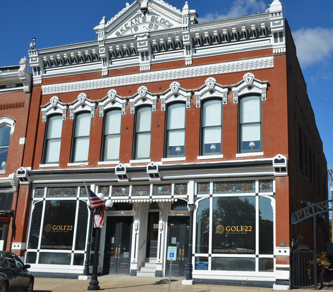 11 Benton Ave E, Albia, IA for sale - Building Photo - Image 1 of 1