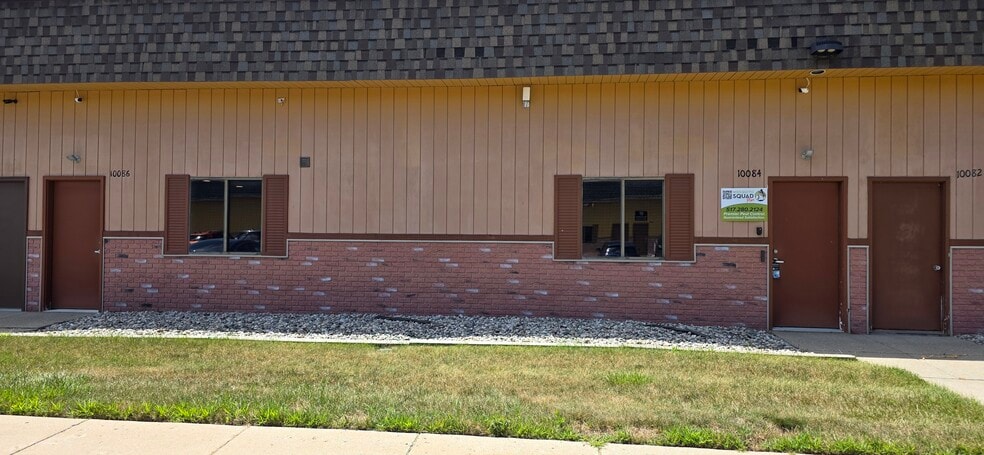 10072-10094 Colonial Industrial Dr, South Lyon, MI for lease - Building Photo - Image 3 of 5