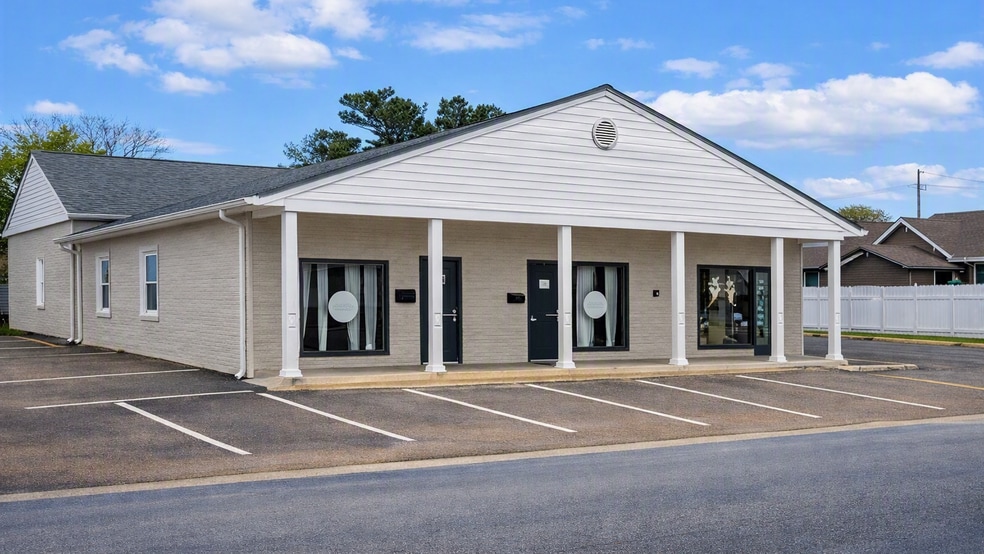 176-180 E Center St, Hernando, MS for lease - Building Photo - Image 3 of 6