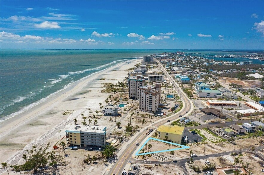 2915 Estero Blvd, Fort Myers Beach, FL for sale - Building Photo - Image 3 of 25
