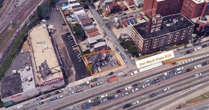 9106 Van Wyck Expy, Richmond Hill, NY - Aérien  Vue de la carte