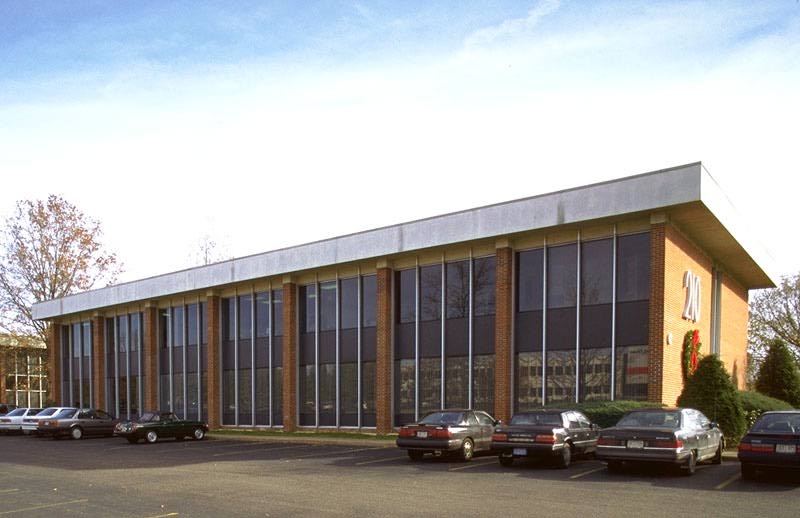 210 Summit Ave, Montvale, NJ for lease - Building Photo - Image 2 of 15