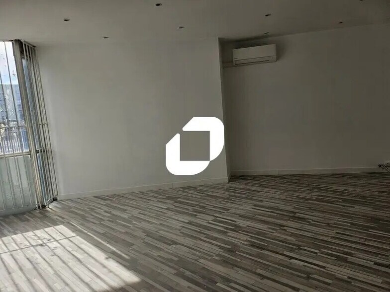 Office in Saint-Jean-de-Védas for lease - Building Photo - Image 2 of 13