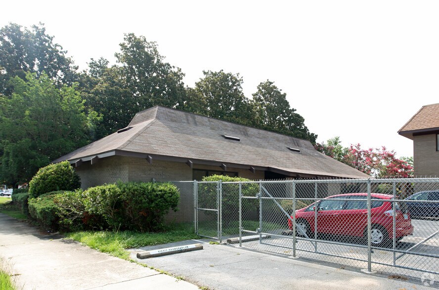635 W Garden St, Pensacola, FL à vendre - Photo du bâtiment - Image 2 de 19