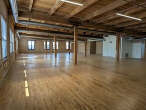 346 N Justine St, Chicago, IL for lease Building Photo- Image 1 of 5