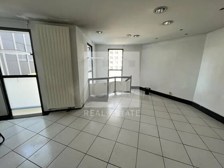 Bureau dans Lyon à louer - Photo intérieure - Image 2 de 9