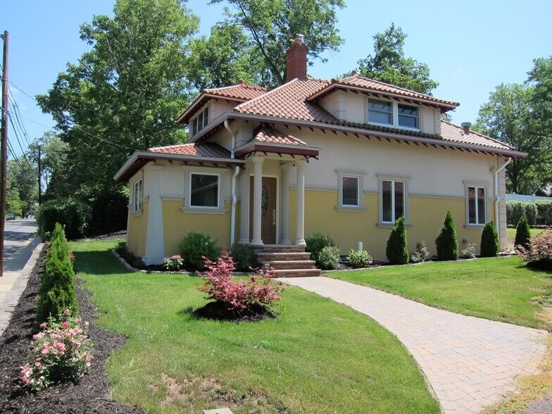 35 Harrison Ave, Highland Park, NJ à vendre - Photo du bâtiment - Image 2 de 7