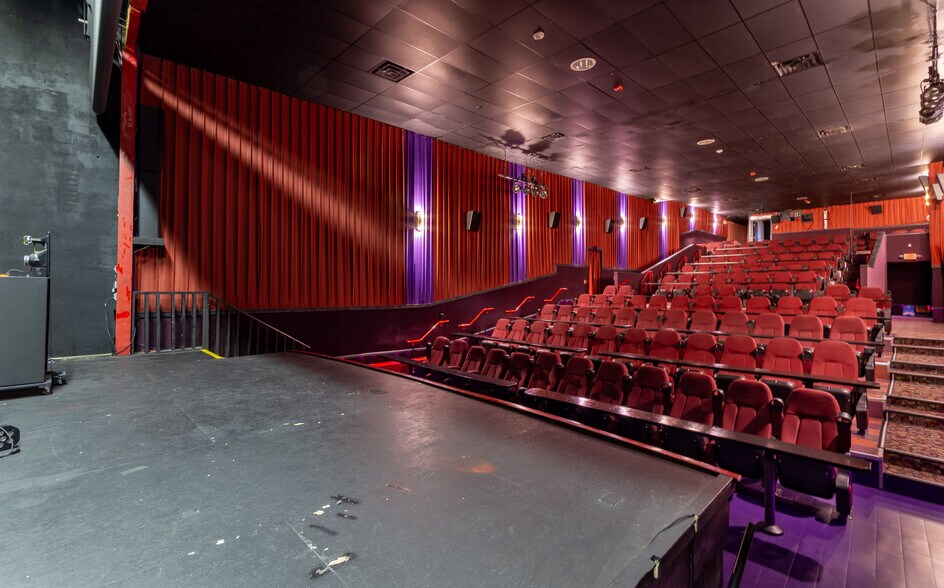 219 E Central Ave, Belton, TX à vendre - Photo du bâtiment - Image 3 de 35