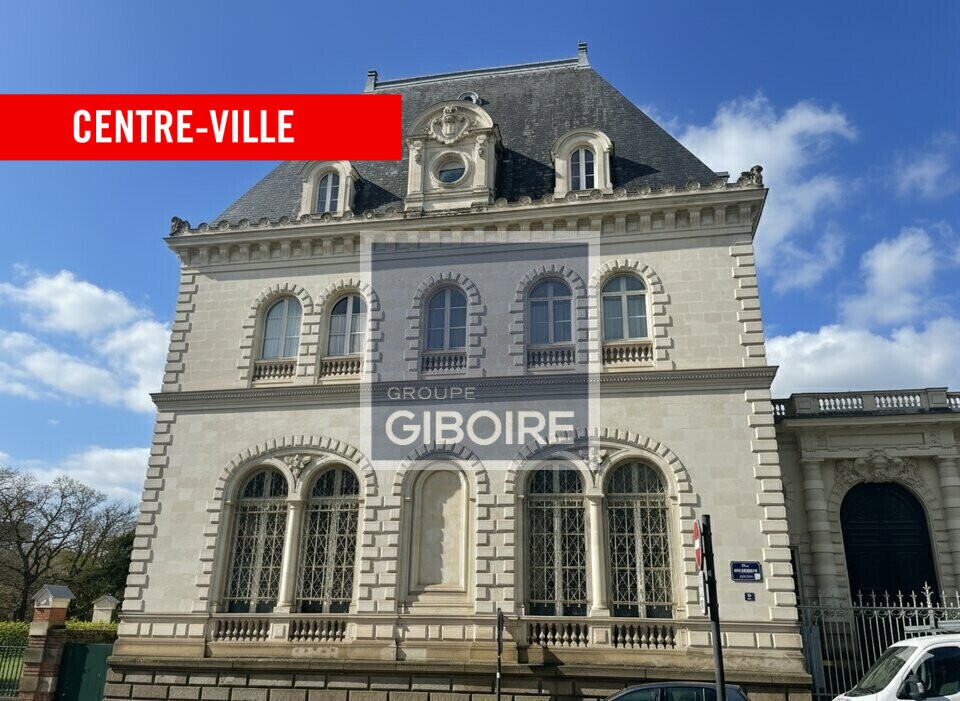Office in Rennes for sale Building Photo- Image 1 of 8