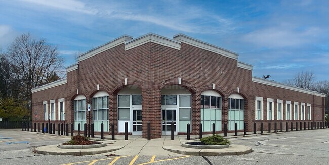 Plus de détails pour 267 N Main St, Wellington, OH - Commerce de détail à vendre