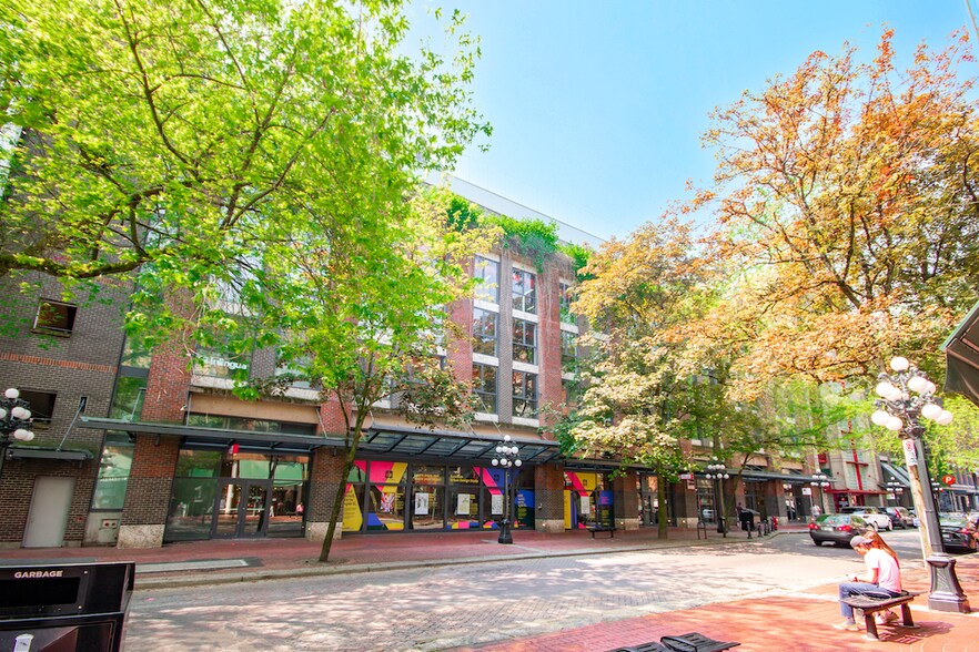 140-150 Water St, Vancouver, BC à louer - Photo du bâtiment - Image 2 de 6