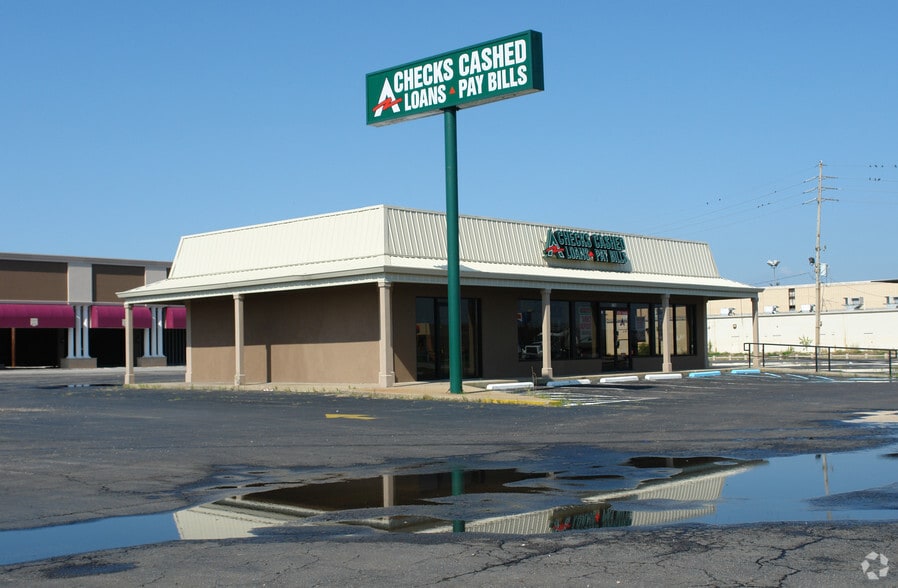 8700 W Judge Perez Dr, Chalmette, LA for lease - Primary Photo - Image 2 of 16