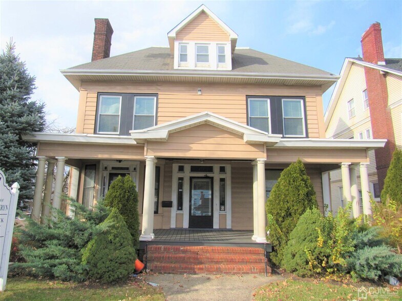 177 Livingston Ave, New Brunswick, NJ à louer - Photo du bâtiment - Image 1 de 14