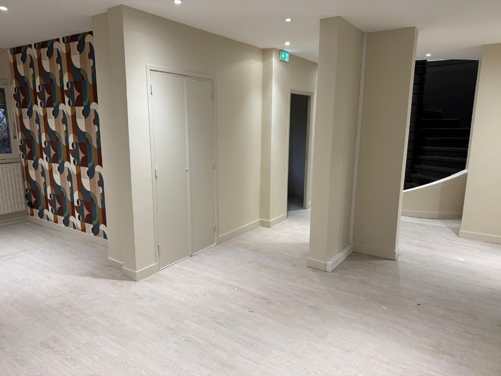 97 Rue Garibaldi, Lyon for lease Interior Photo- Image 1 of 6
