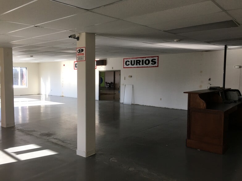 13084 SE Orient Dr, Boring, OR for lease - Interior Photo - Image 3 of 13