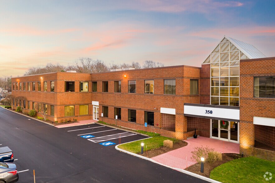 350 Lincoln St, Hingham, MA à louer - Photo du bâtiment - Image 1 de 22