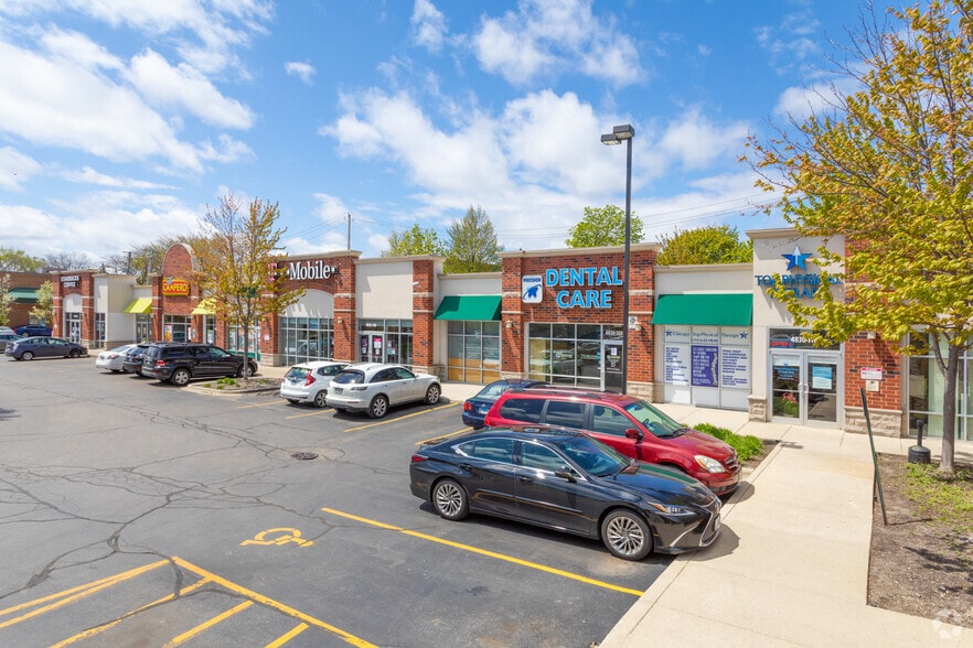 4824-4840 Pulaski Rd, Chicago, IL for lease - Building Photo - Image 2 of 3