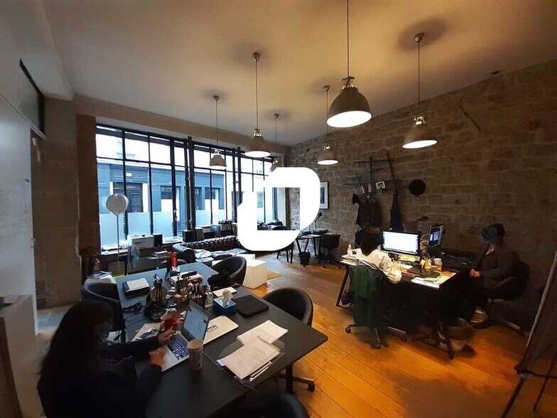 Office in Paris for sale - Interior Photo - Image 3 of 6