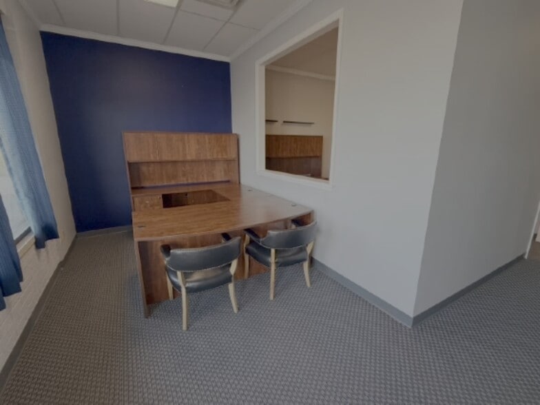 5534-5546 Kings Mills Rd, Mason, OH for lease - Interior Photo - Image 2 of 7