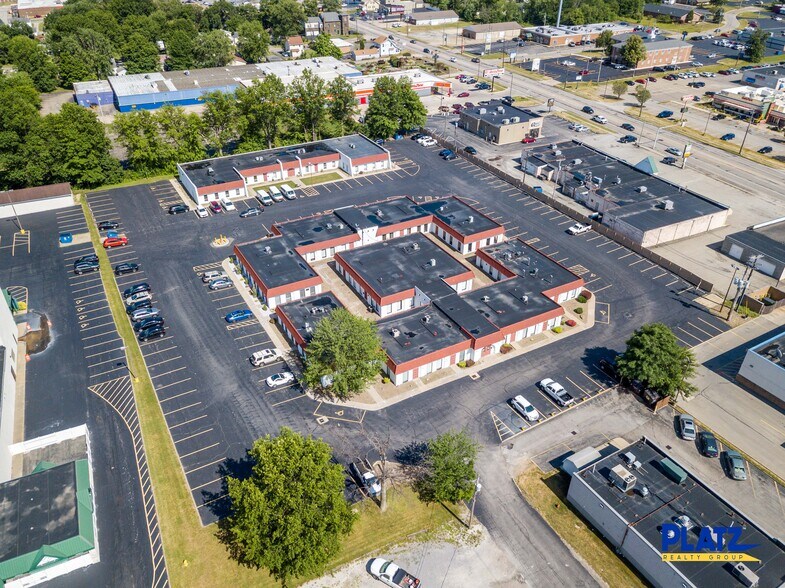 25 N Canfield Niles Rd, Youngstown, OH à louer - Photo du bâtiment - Image 2 de 10