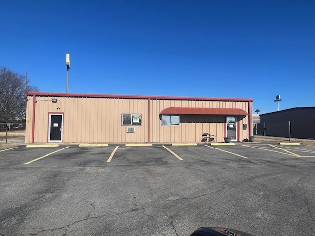 102 Commerce Dr, Alma, AR for sale - Building Photo - Image 1 of 10