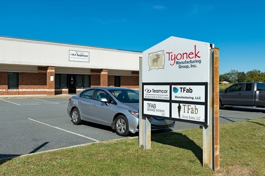 800 Duke Ave, Warner Robins, GA à vendre - Photo du bâtiment - Image 2 de 5