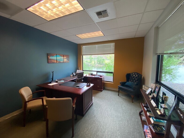 1425 Lakeside Ct, Yakima, WA à vendre - Photo intérieure - Image 3 de 8