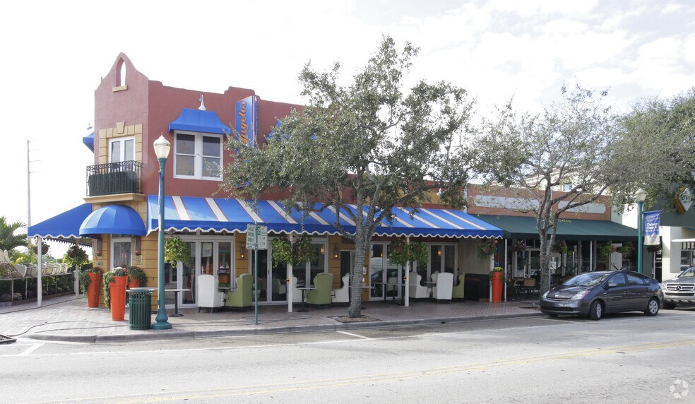 250-290 E Atlantic Ave, Delray Beach, FL à louer - Photo du bâtiment - Image 2 de 11