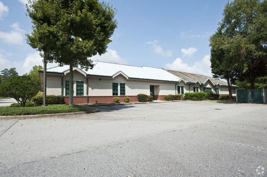 2959 Sharpsburg McCullum Rd, Newnan, GA à louer - Photo du bâtiment - Image 2 de 3