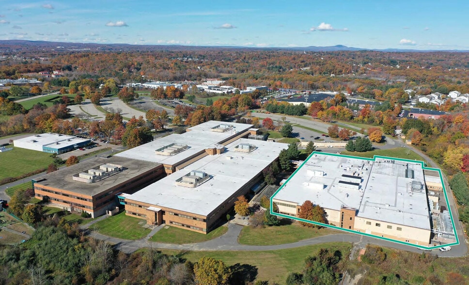 65 Chestnut St, Shrewsbury, MA for lease - Primary Photo - Image 1 of 11
