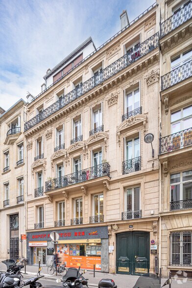 96 Rue De La Victoire, Paris à louer - Photo du bâtiment - Image 2 de 4