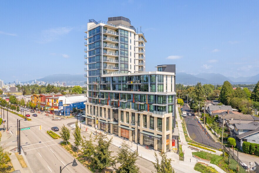 1519 Kingsway, Vancouver, BC à vendre - Photo du bâtiment - Image 2 de 6