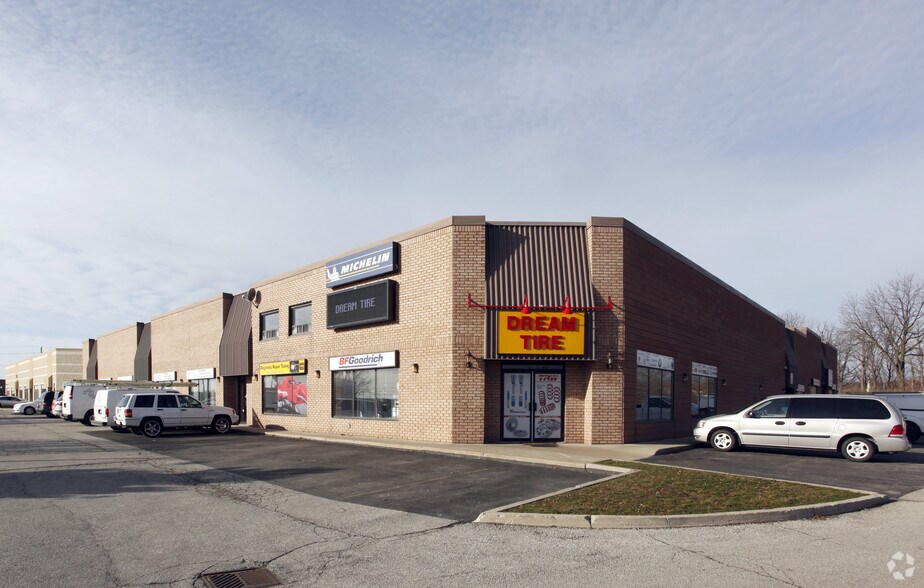 5125 Harvester Rd, Burlington, ON for sale - Primary Photo - Image 1 of 1