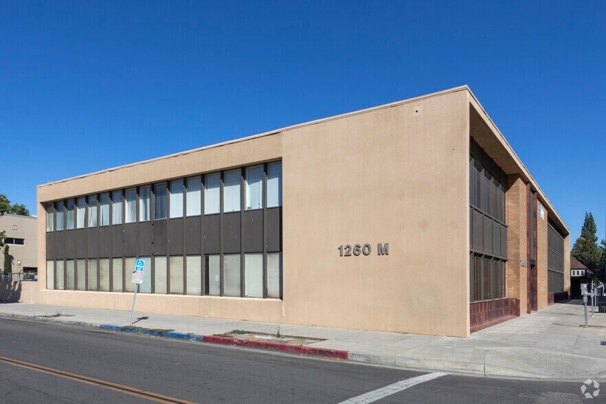 1260 M St, Fresno, CA à vendre - Photo du bâtiment - Image 3 de 5
