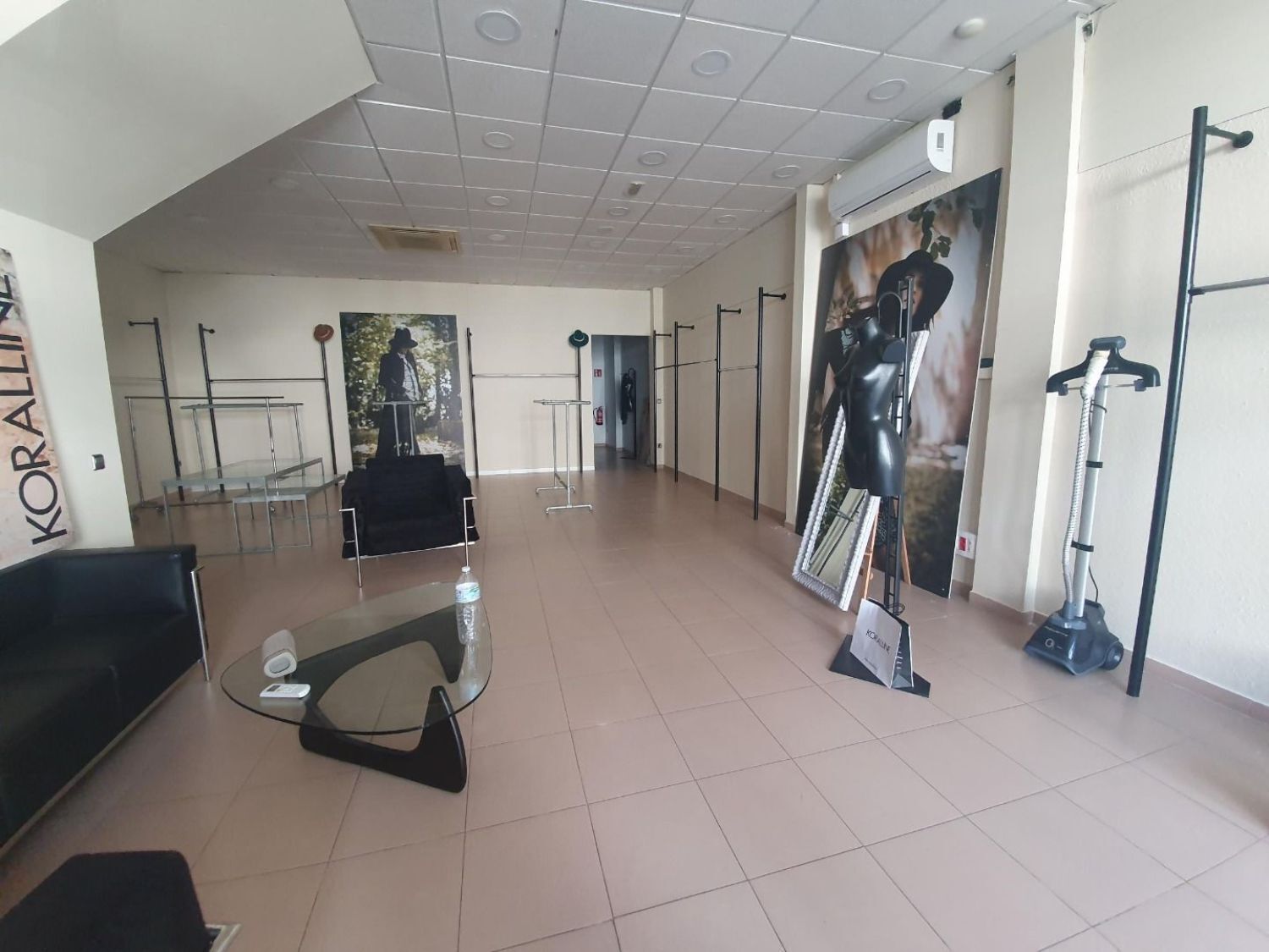 Libro, Sevilla, 7, La Rinconada, Sevilla for sale Building Photo- Image 1 of 11