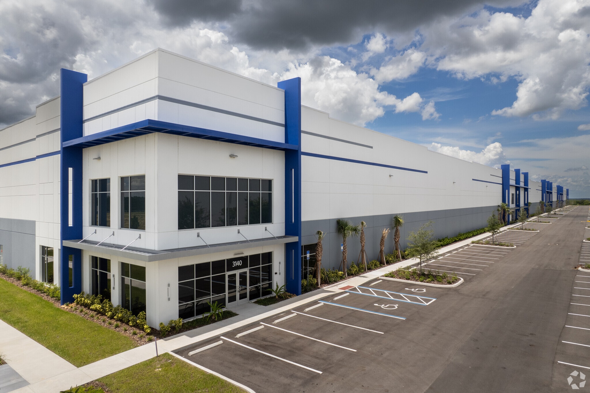 3140 Supply Chain Cir, Apopka, FL for lease Primary Photo- Image 1 of 6