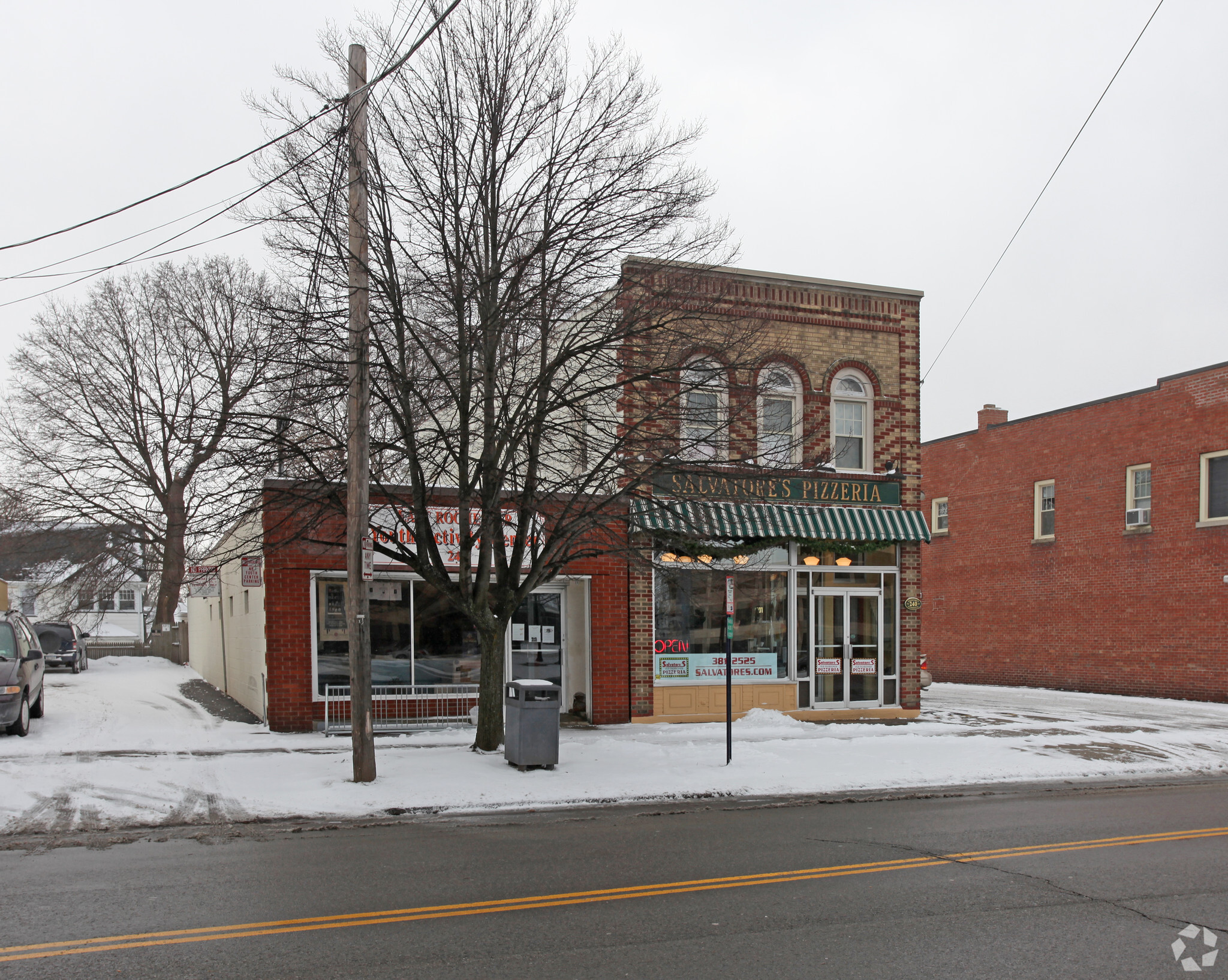 242 W Commercial St, East Rochester, NY à vendre Photo principale- Image 1 de 1