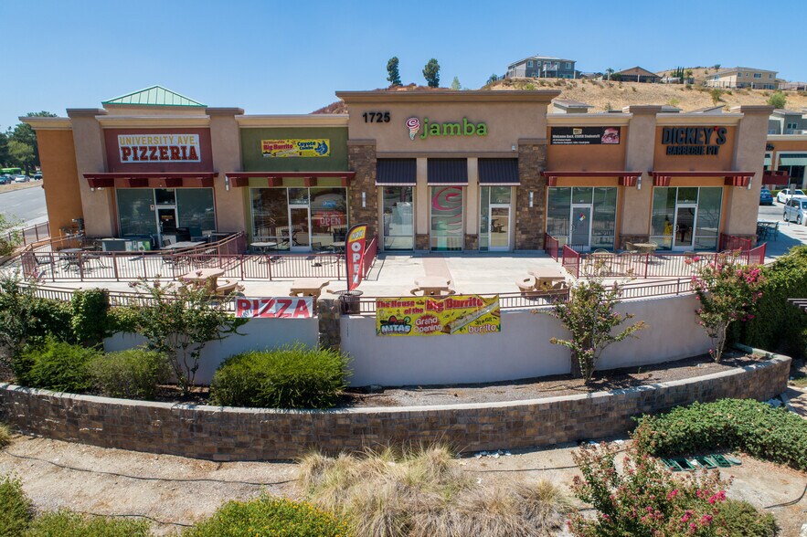 University Pky, San Bernardino, CA à louer - Photo du bâtiment - Image 3 de 6