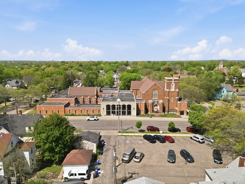 1115 Greenbrier St, Saint Paul, MN for sale - Building Photo - Image 3 of 80