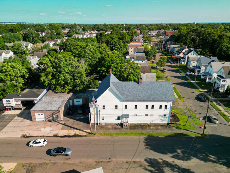 170 Wood St, West Haven, CT à vendre - Photo principale - Image 1 de 1