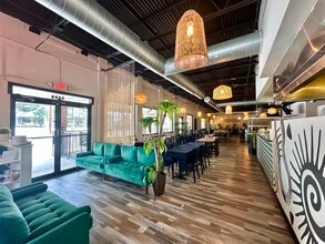 3420-3440 N St Marys St, San Antonio, TX for lease Interior Photo- Image 1 of 23