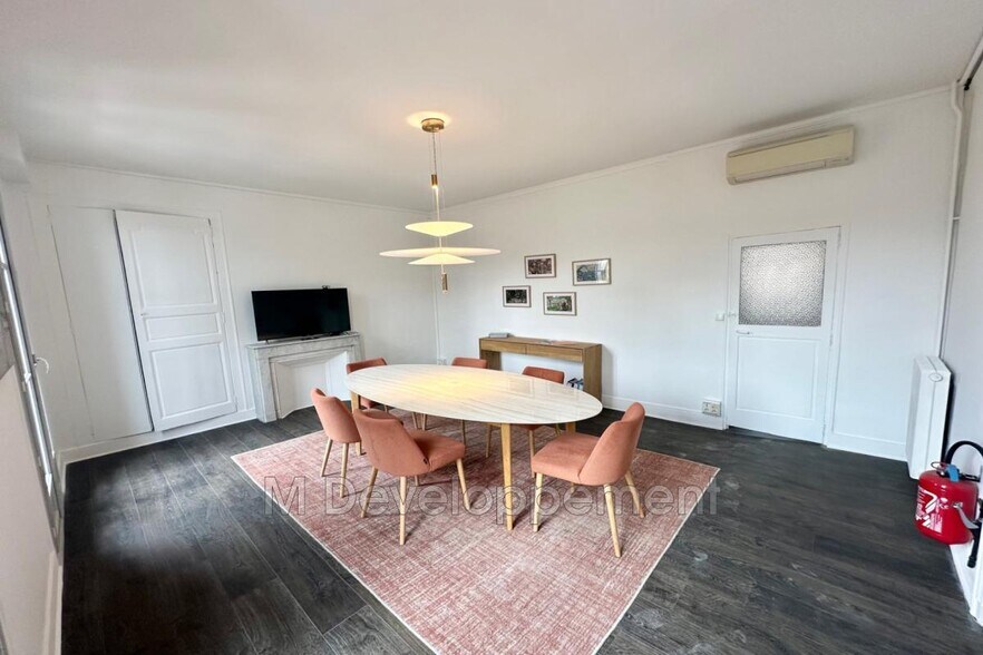 Office in Aix-en-Provence for lease - Interior Photo - Image 2 of 10