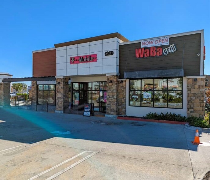 1250 W Foothill Blvd, Azusa, CA for lease - Primary Photo - Image 1 of 3