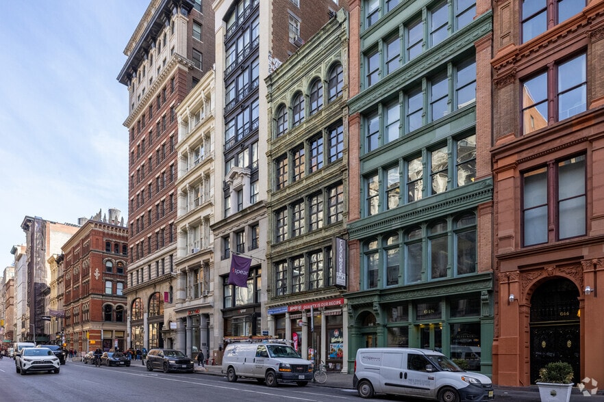 650 Broadway, New York, NY for lease - Building Photo - Image 1 of 2